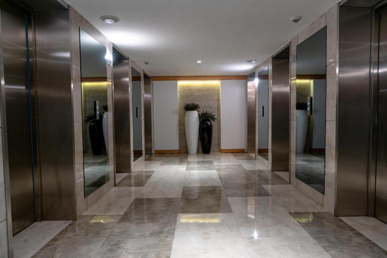 Orbi City - Aparthotel Near The Beach Batumi Exterior foto